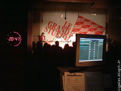 Vue de la régie du Grand Studio de Sud Radio